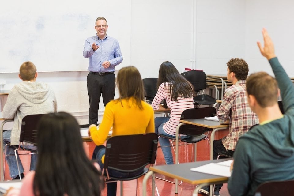 Foreign Credential Recognition (FCR) ajuda trabalhadores treinados internacionalmente