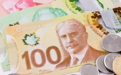 Trabalhadores de British Columbia pedem aumento no salário mínimo