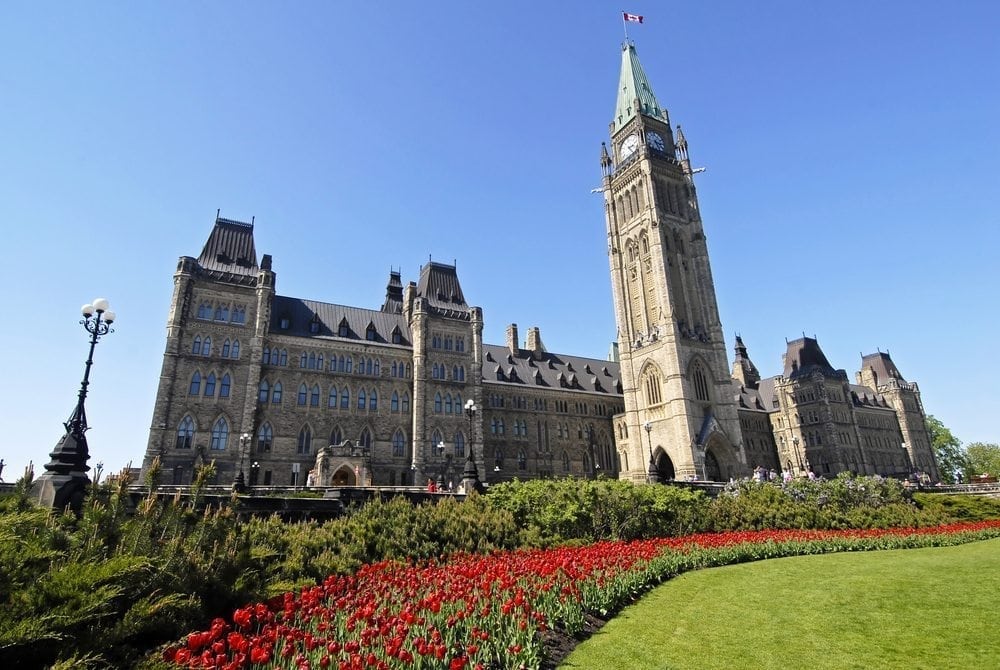 Justin Trudeau toma posse no Canadá e anuncia os novos membros dos 31 ministérios