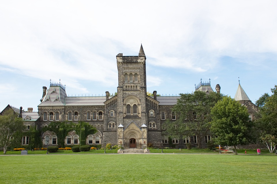 Doutorado no Canadá: alunos internacionais passam a pagar mesmo valor de canadenses